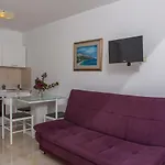Lara * Podgora (Split-Dalmatia)
