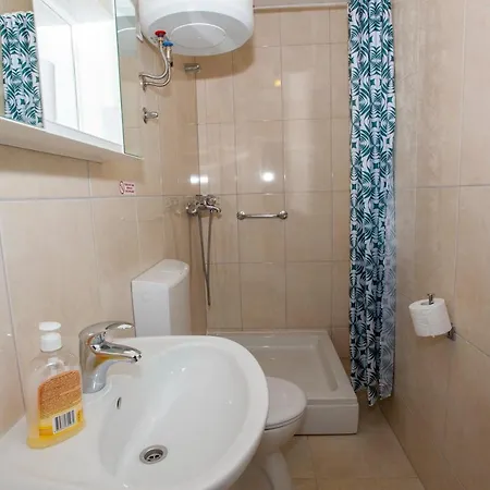 Lara Apartment