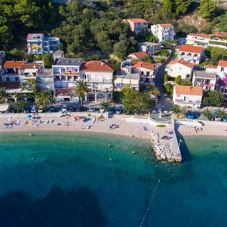 Lara * Podgora
