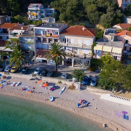 Apartman Lara