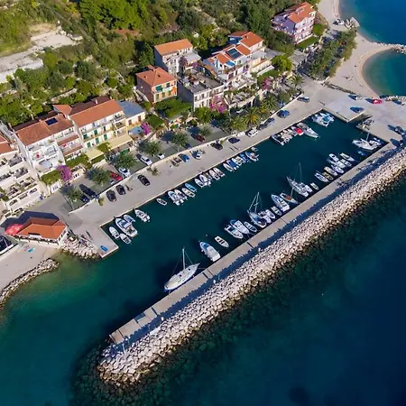 Lara Apartman