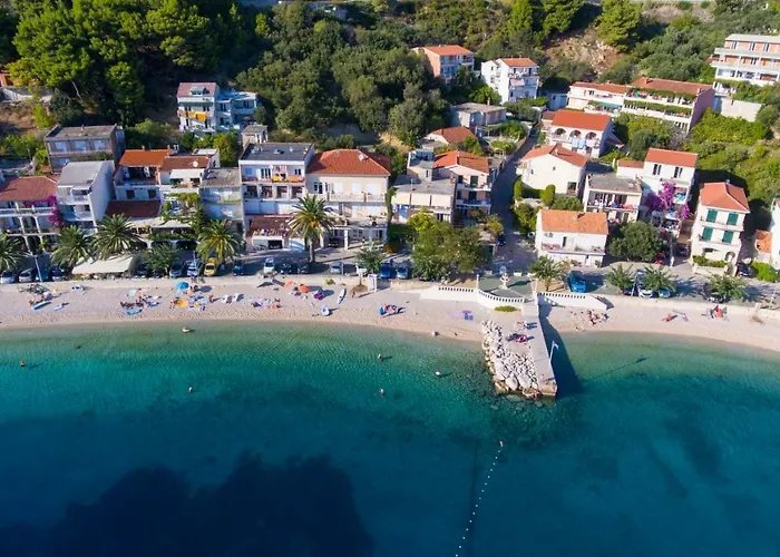 Lara * Podgora (Split-Dalmatia)